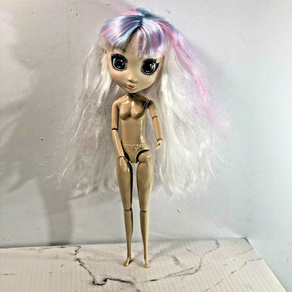 Shibajuku Girl SUKI Doll 13" Articulated By Hunter
